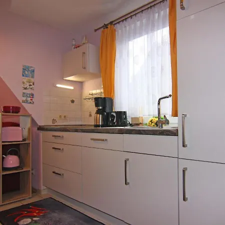 Stapel In Apartament